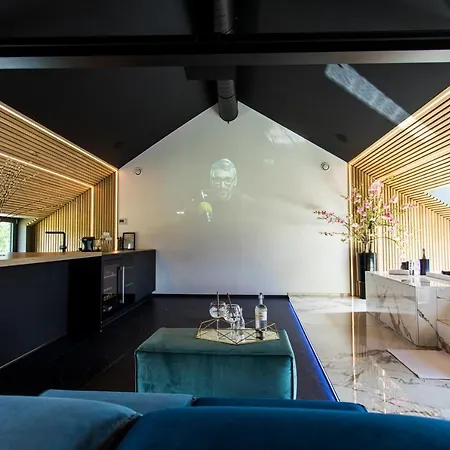 Loft Privatif Ground Two Nocleg ze śniadaniem *